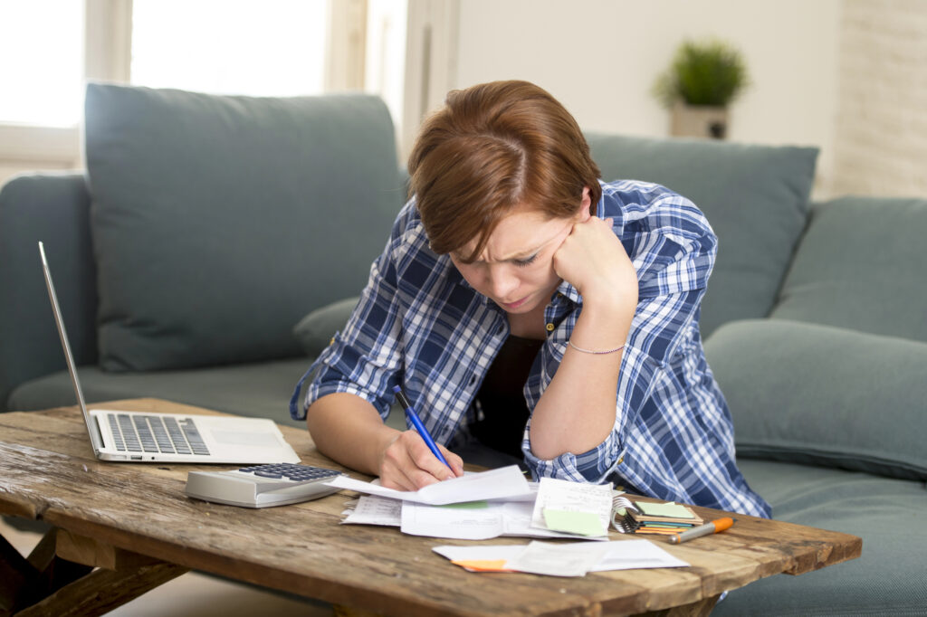Woman during the first 30 days after filing for divorce.